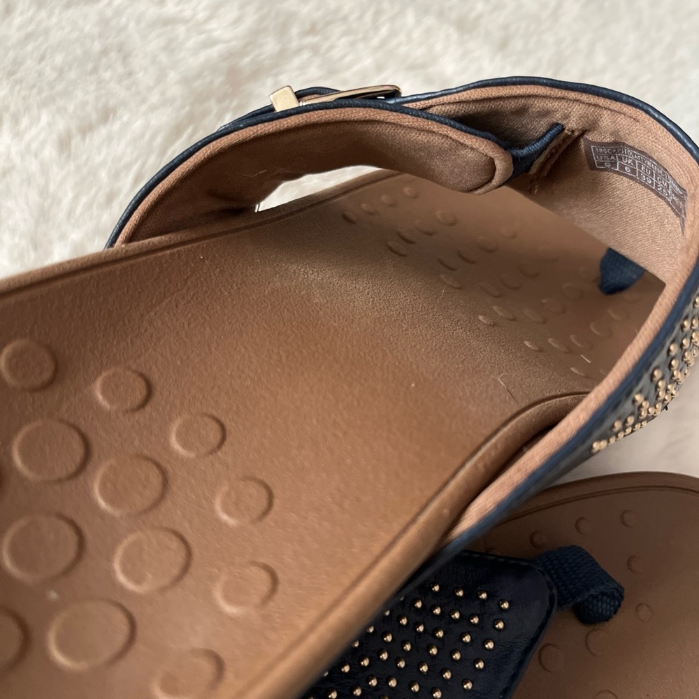 VIONIC Studded Navy Sandals - Picture 4 of 10